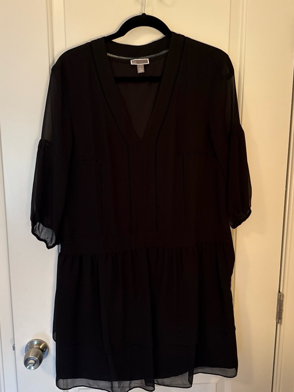 Chelsea28 Black V-Neck Tiered Midi Dress